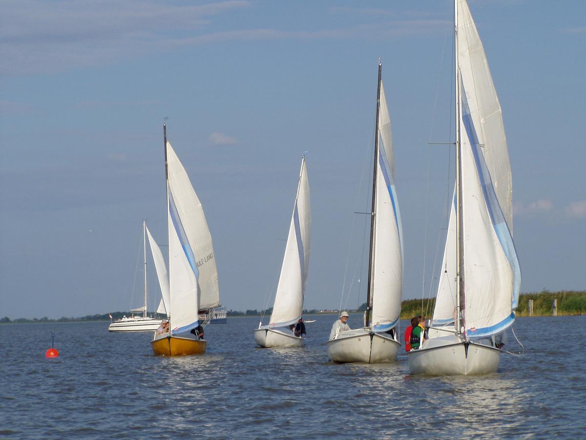 Das Mittelpunkt Moerbisch Am See Exterior photo